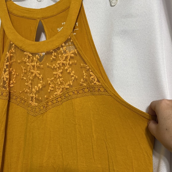 Torrid Super Soft Lace Inset High Neck Halter Tank Top Size 1 - Picture 4 of 8